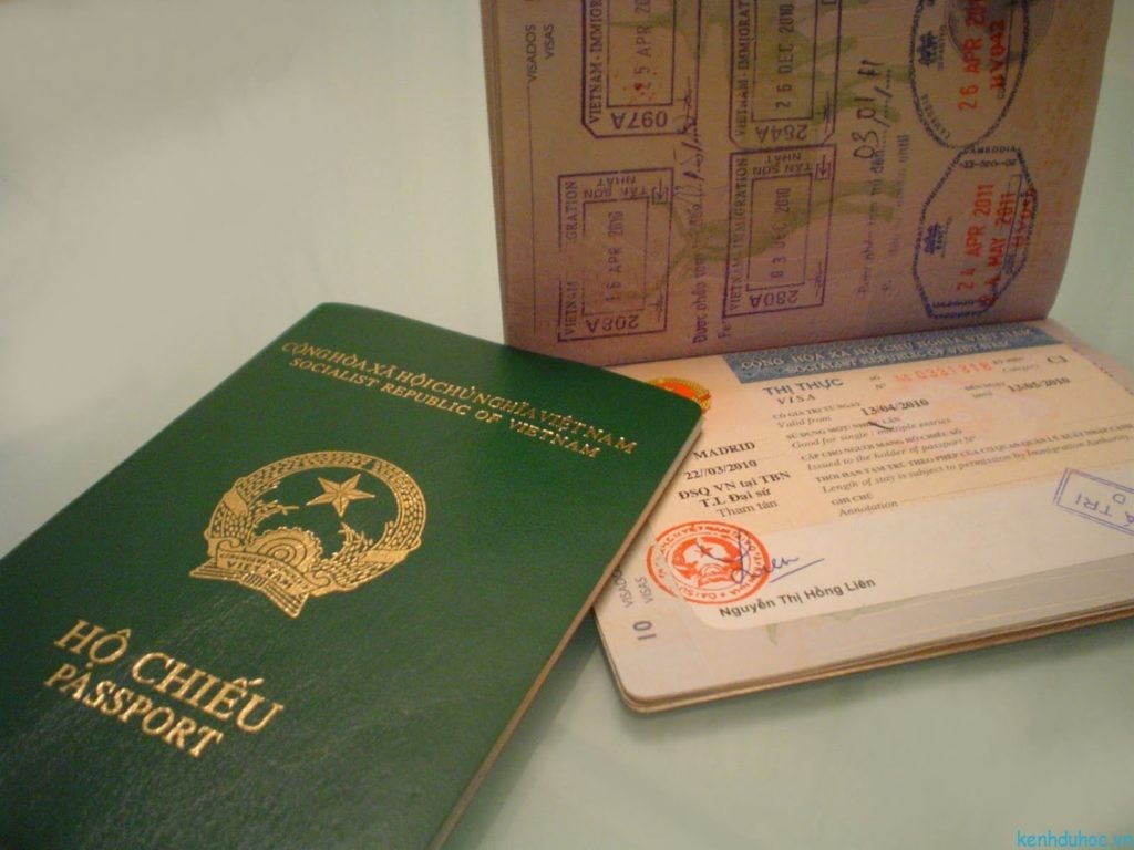  Thủ tục công chứng passport như thế nào?