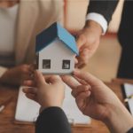 Nhà đất đang thế chấp có góp vốn được không? góp vốn bằng nhà đất đang thế chấp