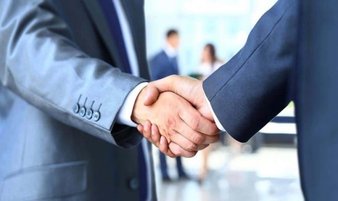 công chứng ở nhờ cần vợ chồng ký