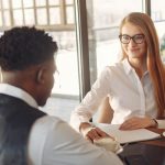 Công chứng ngoài trụ sở trong bối cảnh siết chặt quản lý hành nghề công chứng 171422618_cach-phong-van-ung-vien-nguoi-nuoc-ngoai-viet-kieu-1 (1)