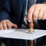 Công chứng di sản có người thừa kế chưa thành niên: Quy trình thế nào? cong-chung-thanh-lap-doanh-nghiep-kinh-nghiem-tranh-sai-sot-4-1 (1)