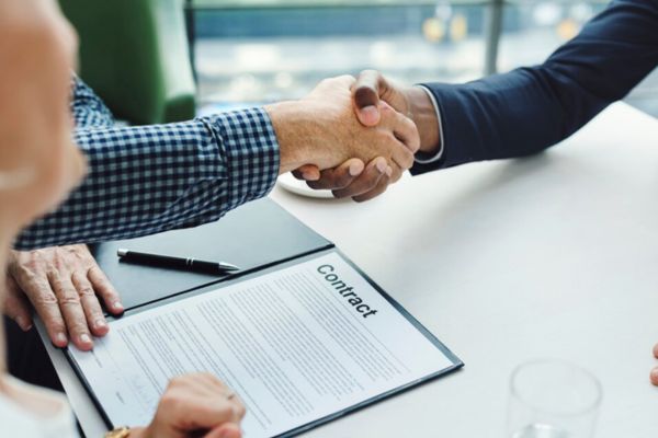 Không đọc hợp đồng