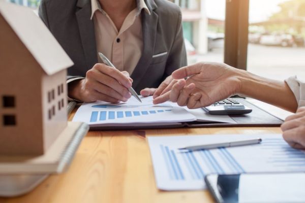 Cam kết viết tay