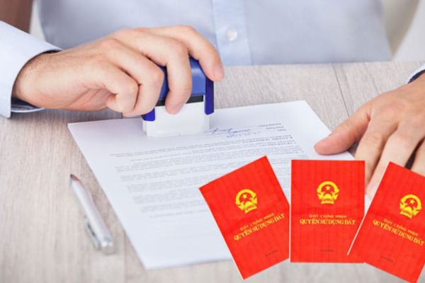 Những lưu ý quan trọng khi công chứng hợp đồng mua bán nhà đất