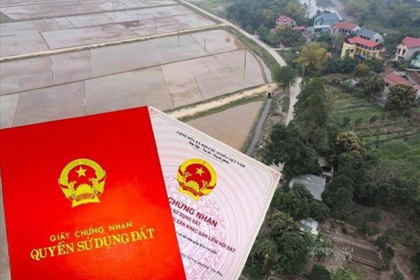 Ủy quyền trong tách sổ đỏ